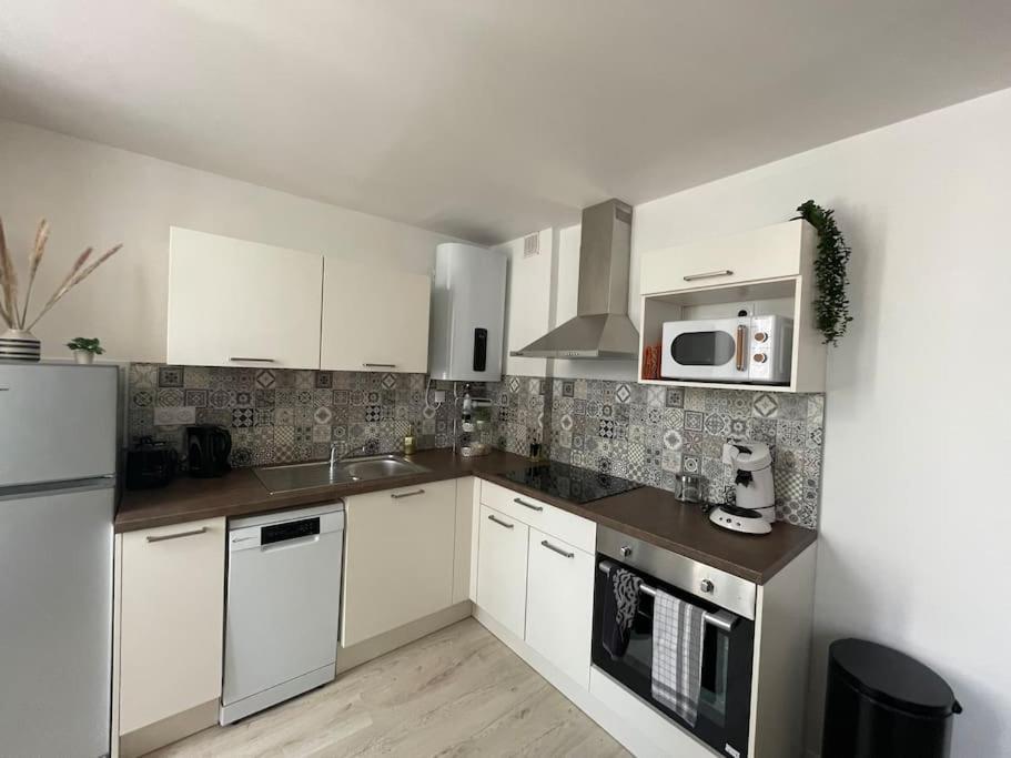 Apartmán T2 Refait A Neuf Sur Le Theme Oriental Rodez Exteriér fotografie