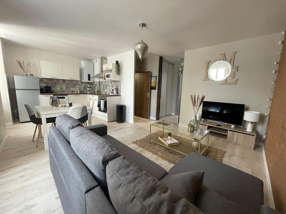 Apartmán T2 Refait A Neuf Sur Le Theme Oriental Rodez Exteriér fotografie